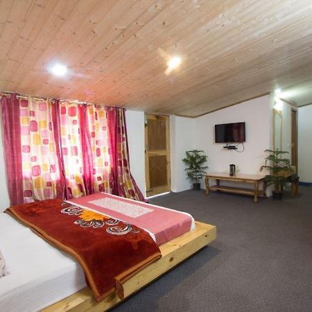 Hotel Utsav Manāli Zewnętrze zdjęcie