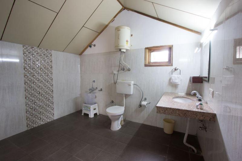 Hotel Utsav Manāli Zewnętrze zdjęcie